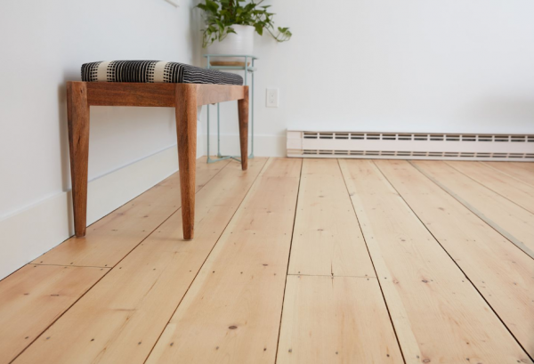 Lantai Kayu dengan Tampilan Serba Usang